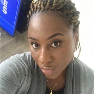 Meet your Posher, Abigail